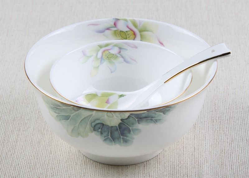 OEM ODM Luxury 45% Bone China Dinnerware Set 45 Pieces